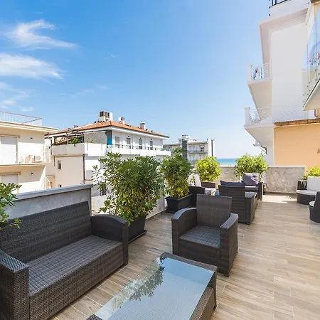 Hotel Romina 3*
